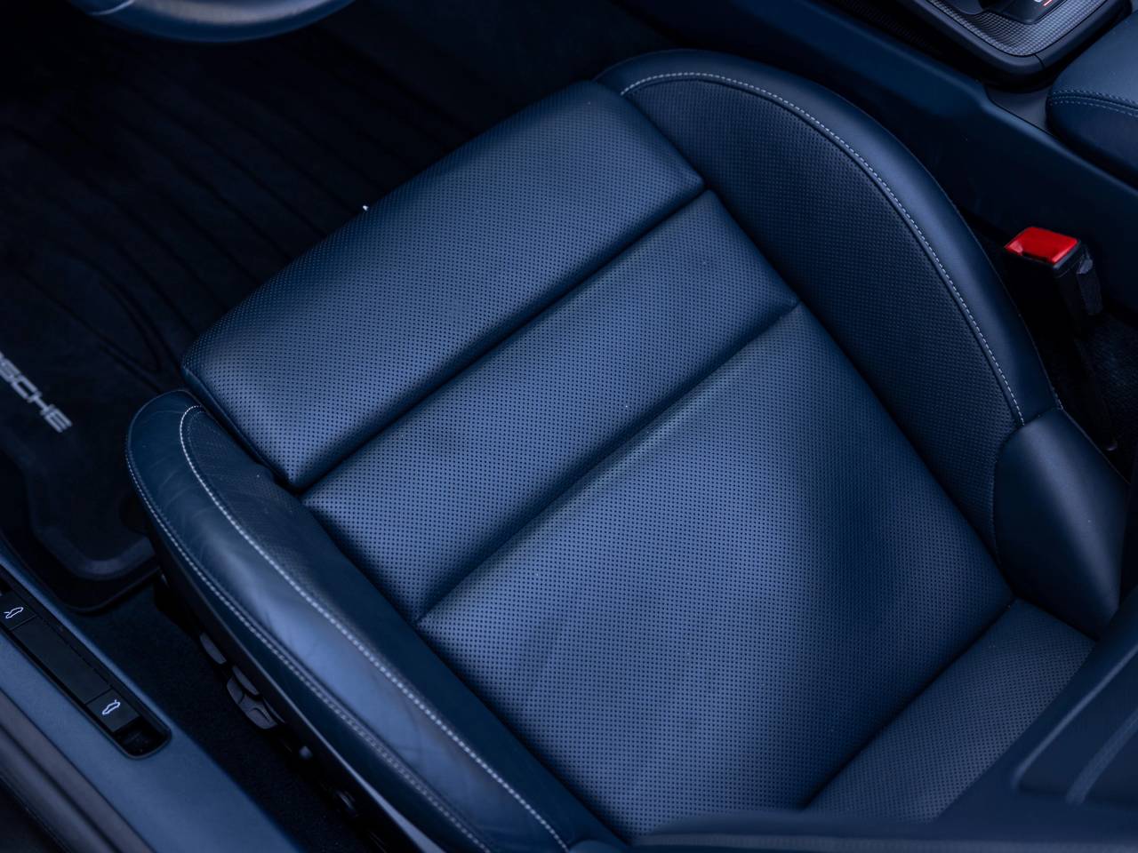 2023 Porsche 911 Carrera GTS Cabriolet