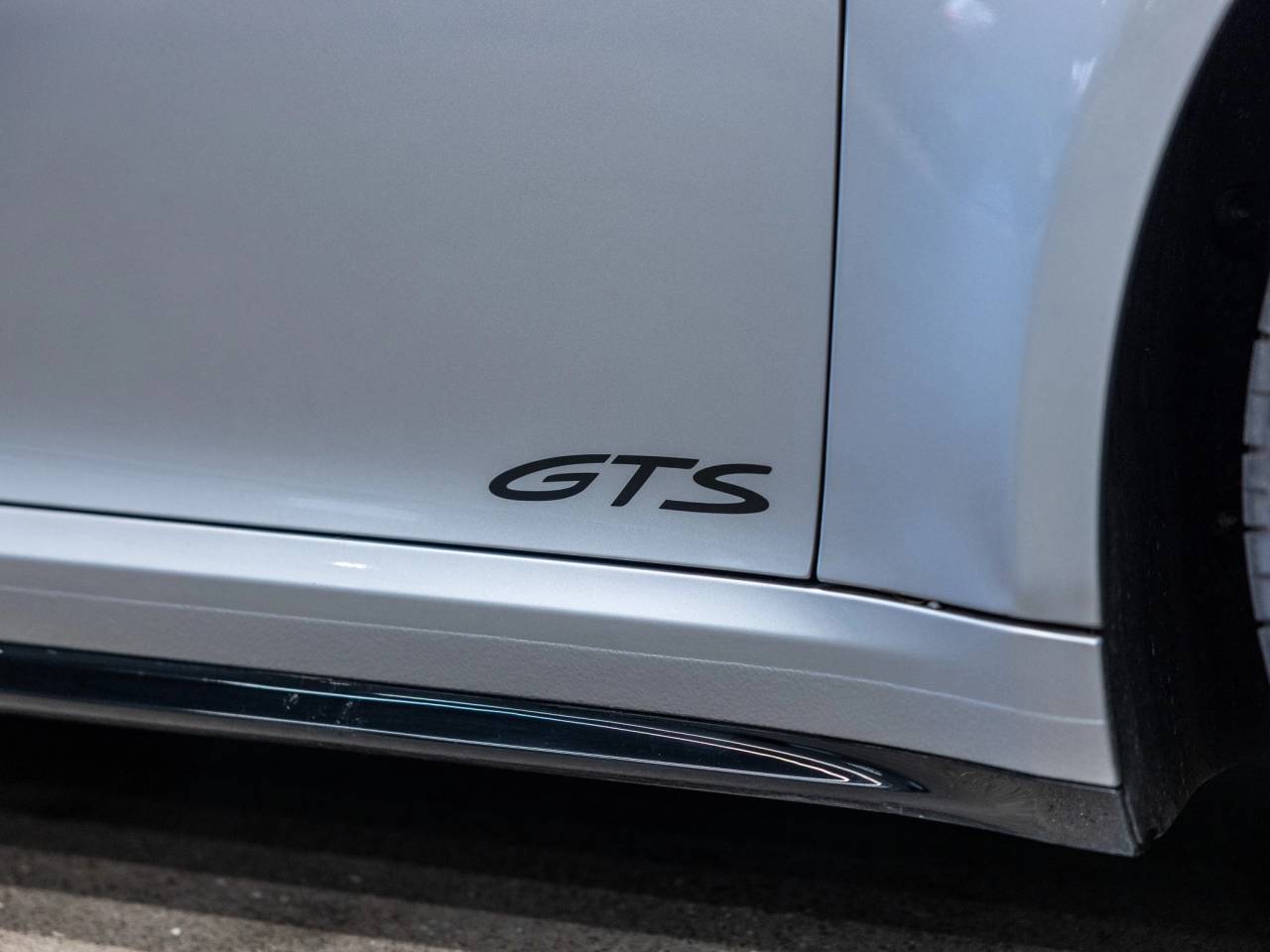 2023 Porsche 911 Carrera GTS Cabriolet