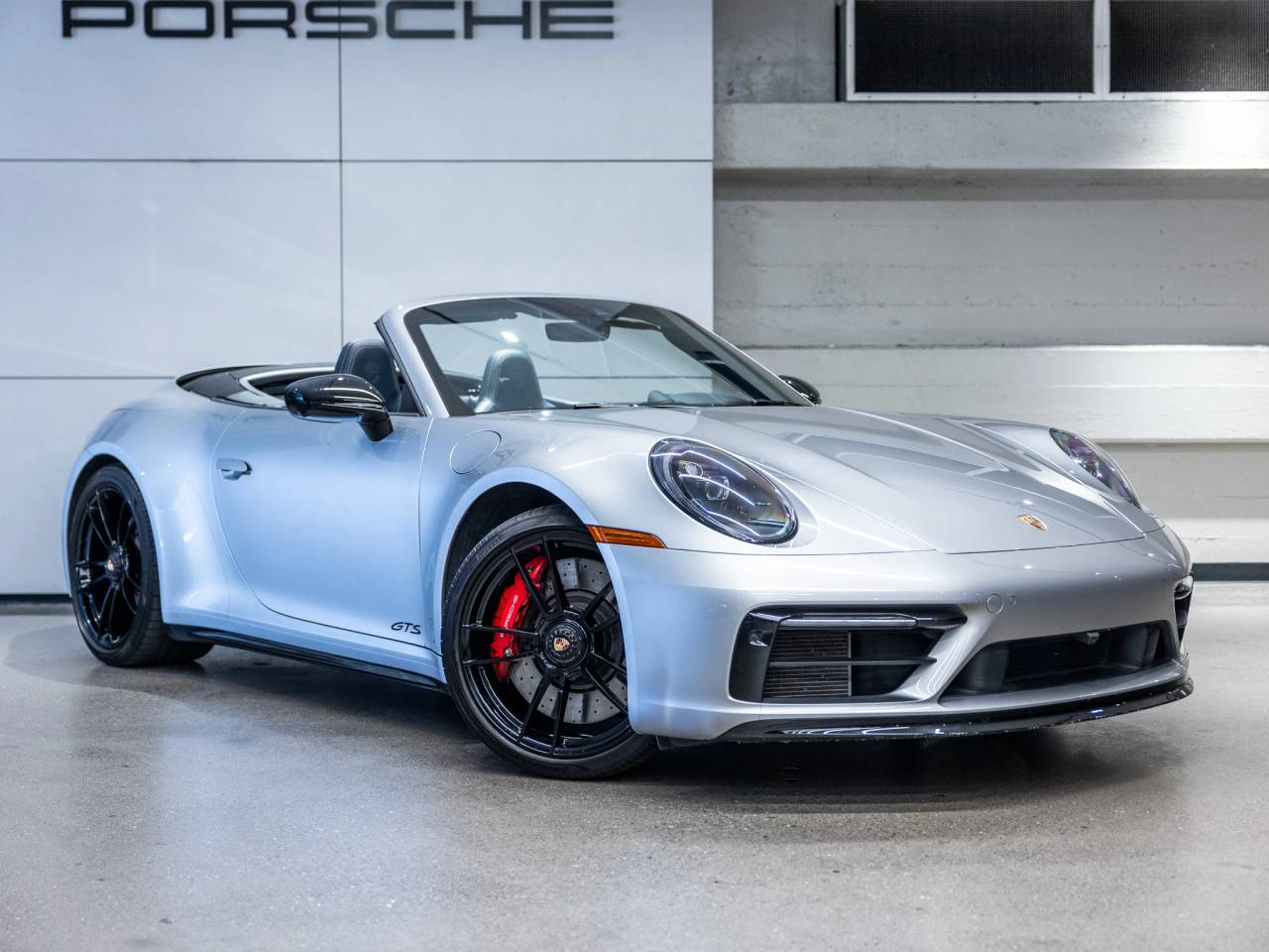 2023 Porsche 911 Carrera GTS Cabriolet
