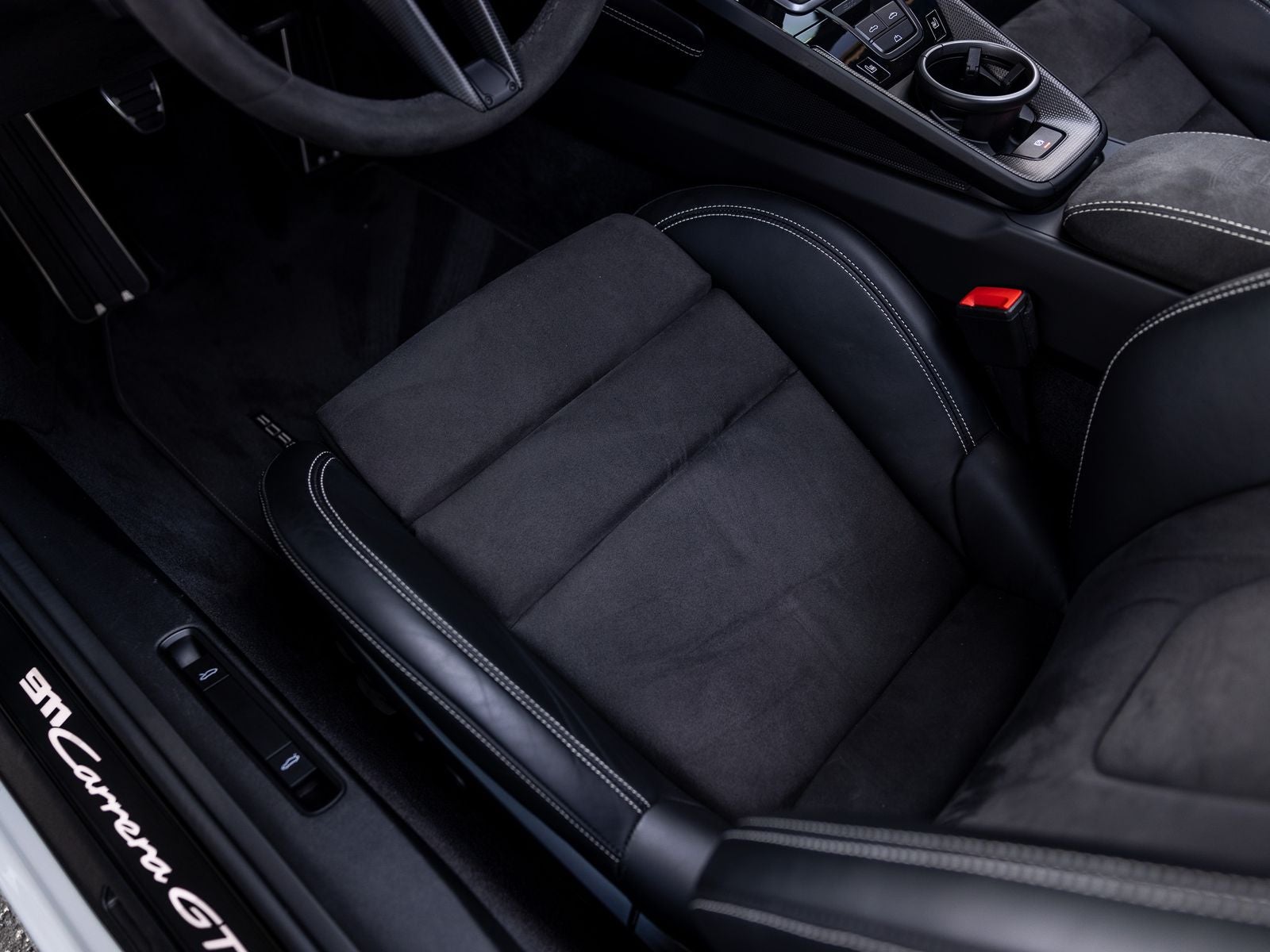 2022 Porsche 911 911 Carrera GTS Cabriolet (MY22)