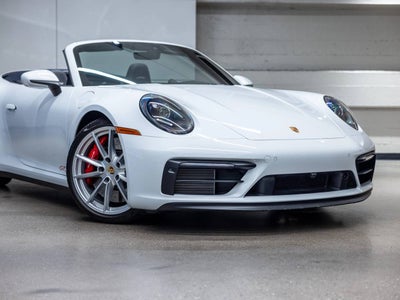 2022 Porsche 911 911 Carrera GTS Cabriolet (MY22)
