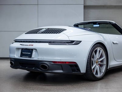 2022 Porsche 911 911 Carrera GTS Cabriolet (MY22)