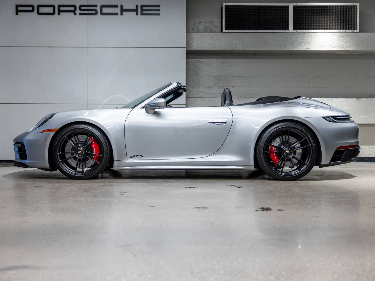 2024 Porsche 911 911 Carrera 4 GTS Cabriolet (MY24)