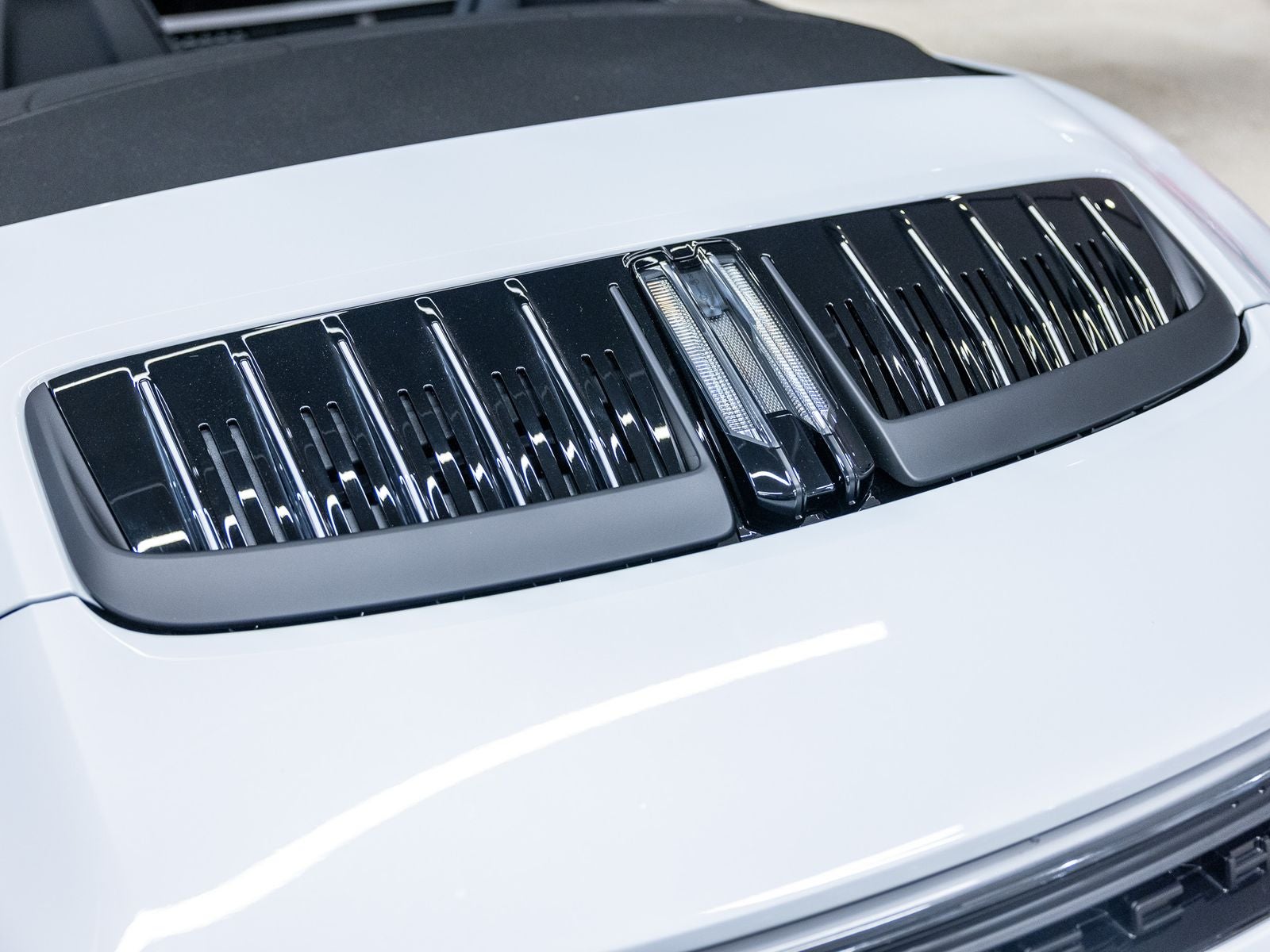 2025 Porsche 911 911 Carrera 4 GTS Cabriolet