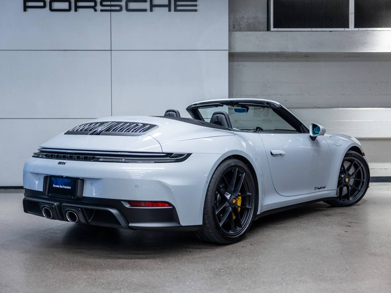 2025 Porsche 911 911 Carrera 4 GTS Cabriolet