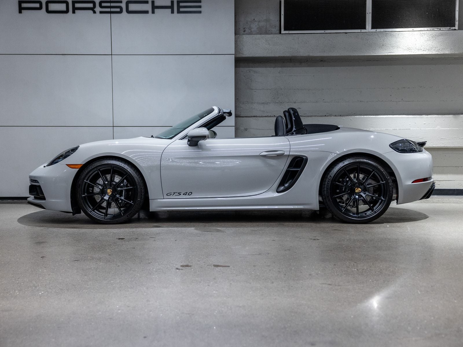 2025 Porsche 718 718 Boxster GTS 4.0
