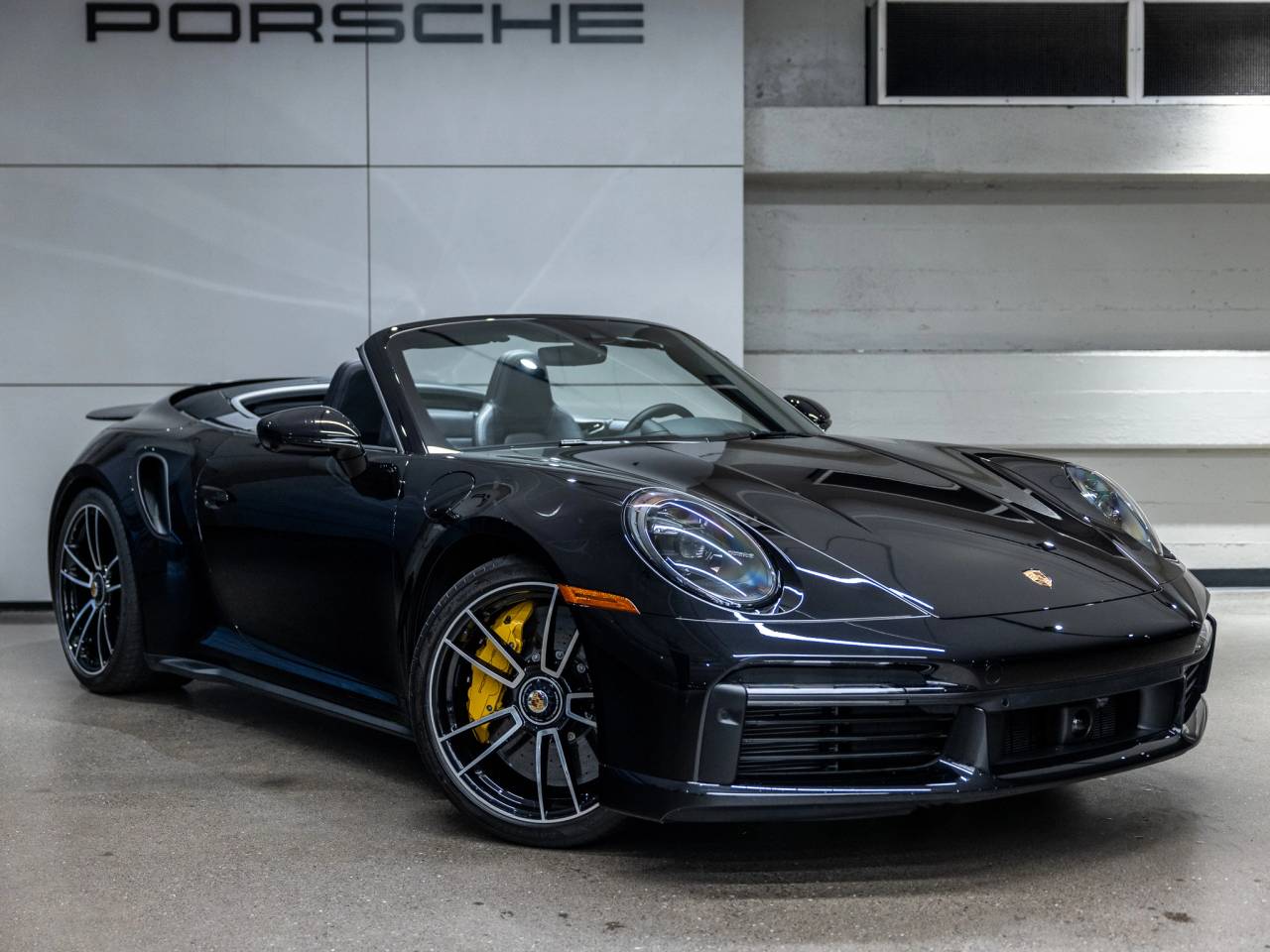 2024 Porsche 911 911 Turbo S Cabriolet (MY24)