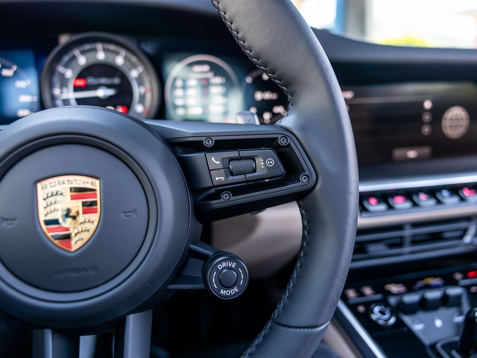 2025 Porsche 911 Turbo S Cabriolet