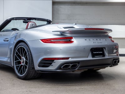 2017 Porsche 911 Turbo Cabriolet