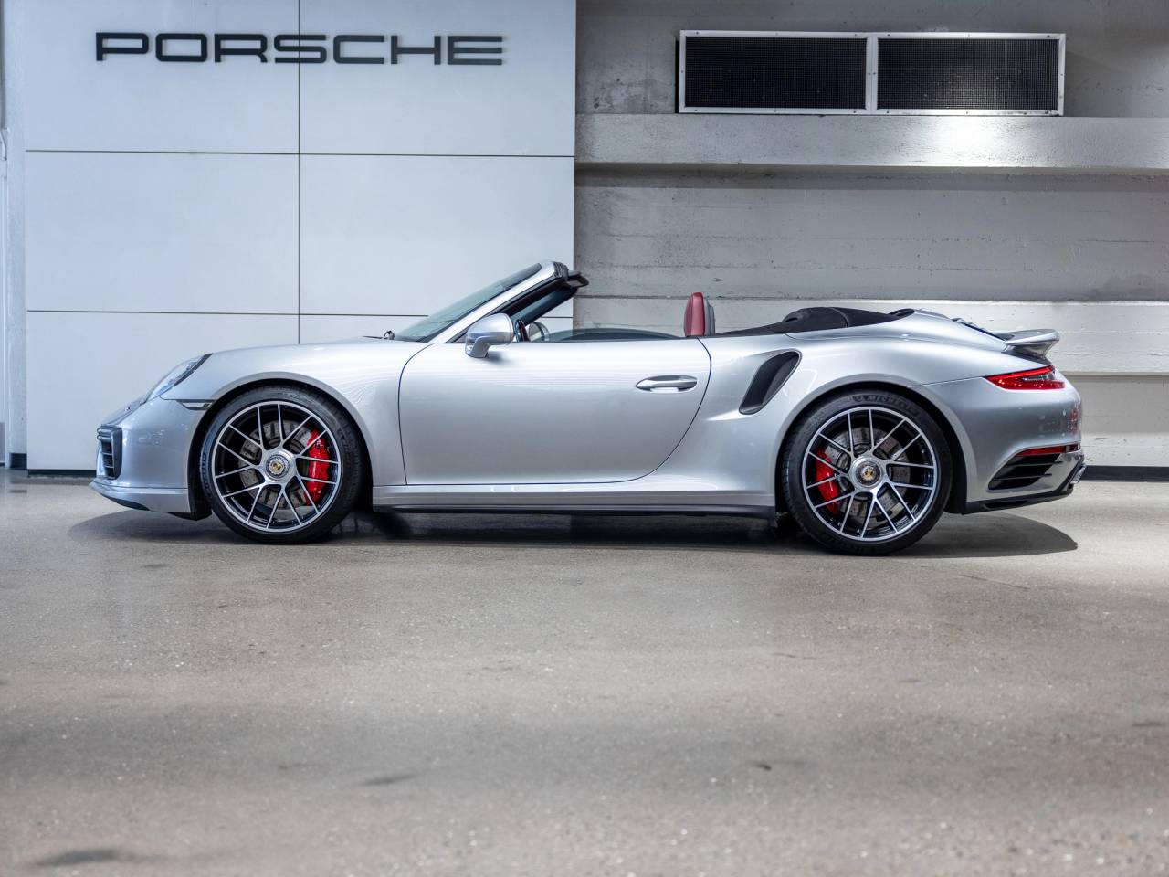 2017 Porsche 911 Turbo Cabriolet