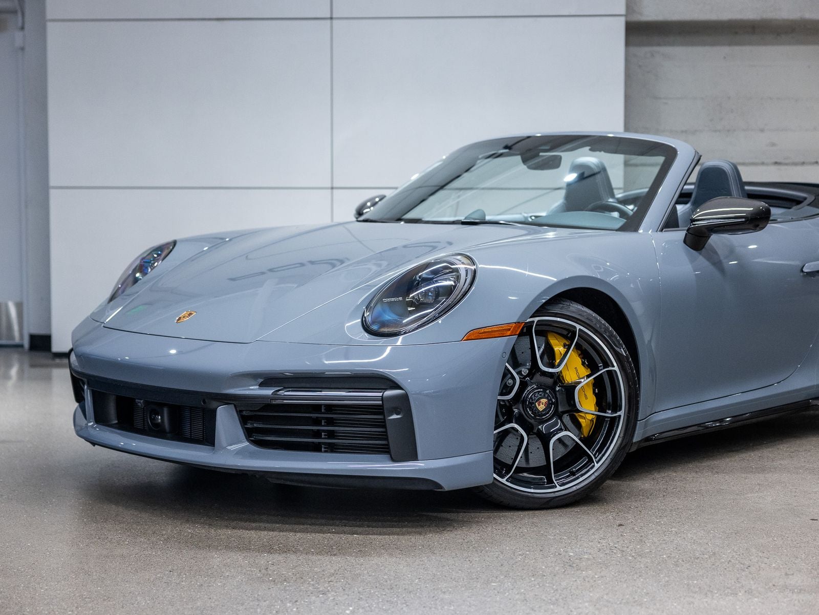 2024 Porsche 911 911 Turbo S Cabriolet (MY24)