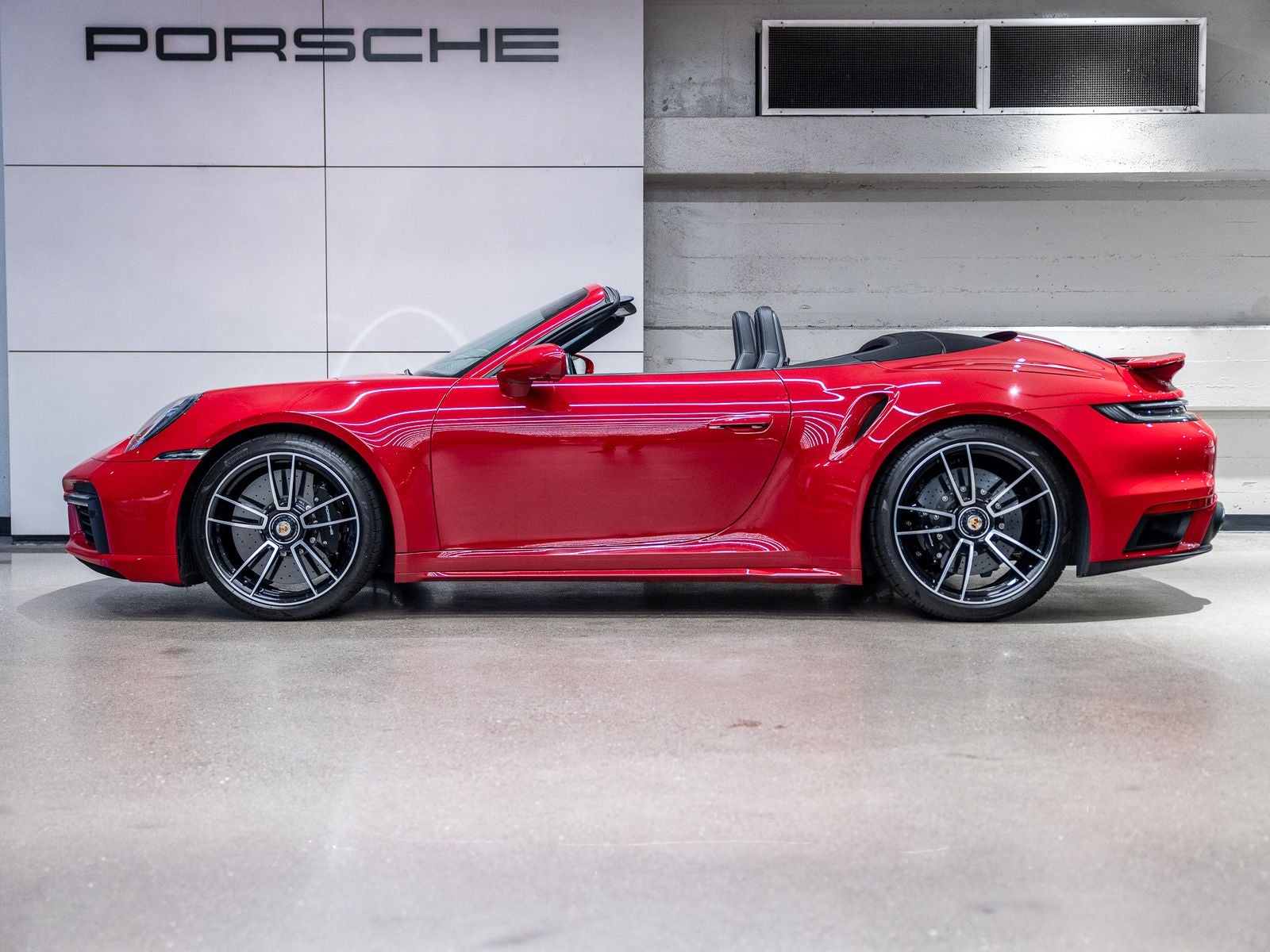 2021 Porsche 911 911 Turbo S Cabriolet (MY21)