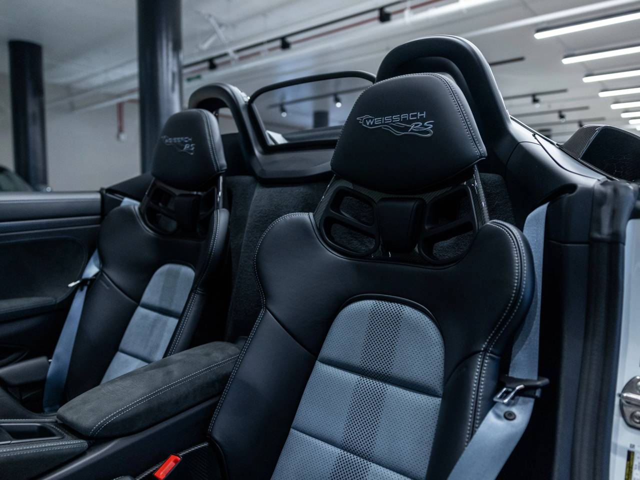 2025 Porsche 718 718 Spyder RS