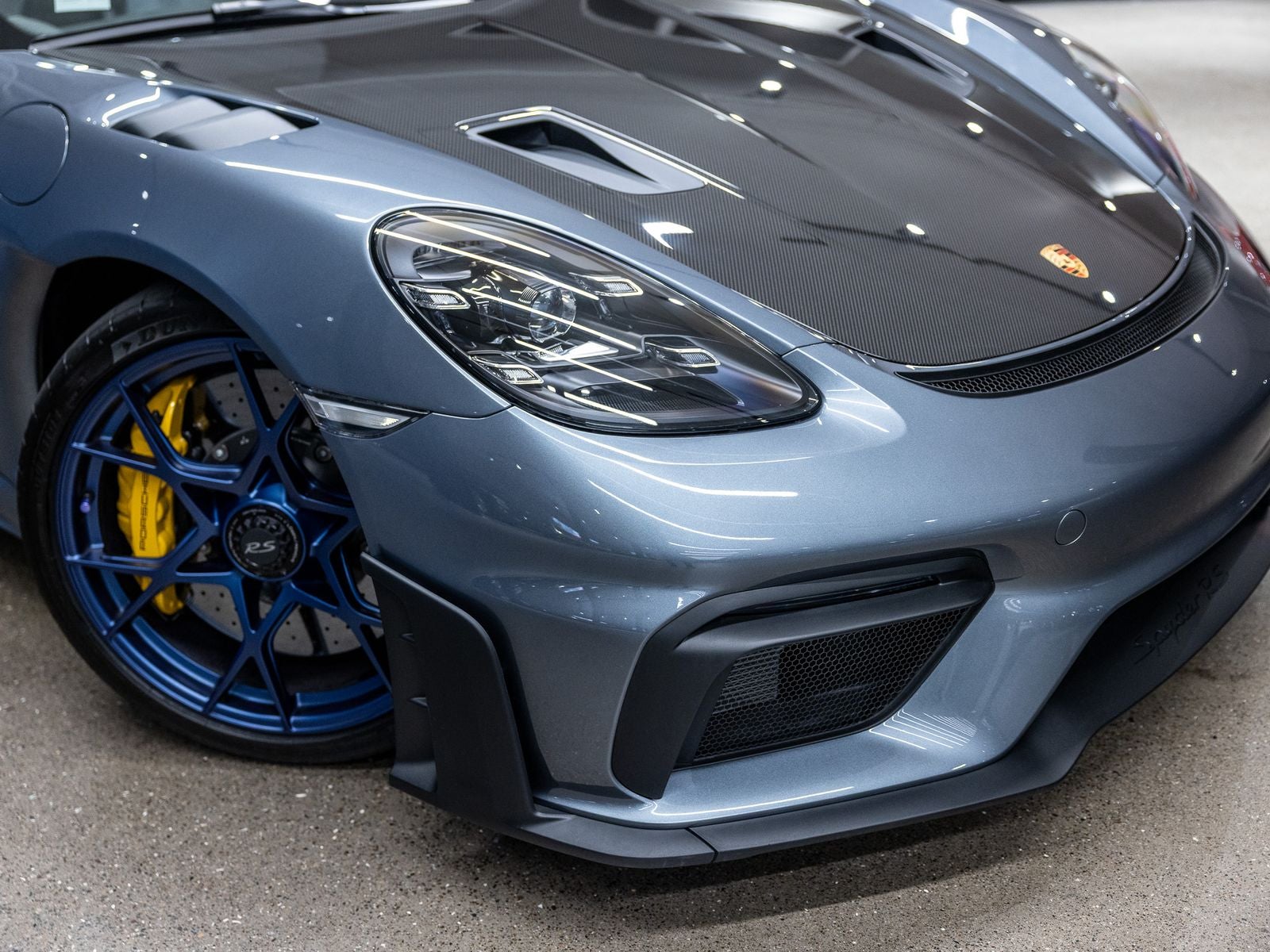 2025 Porsche 718 718 Spyder RS