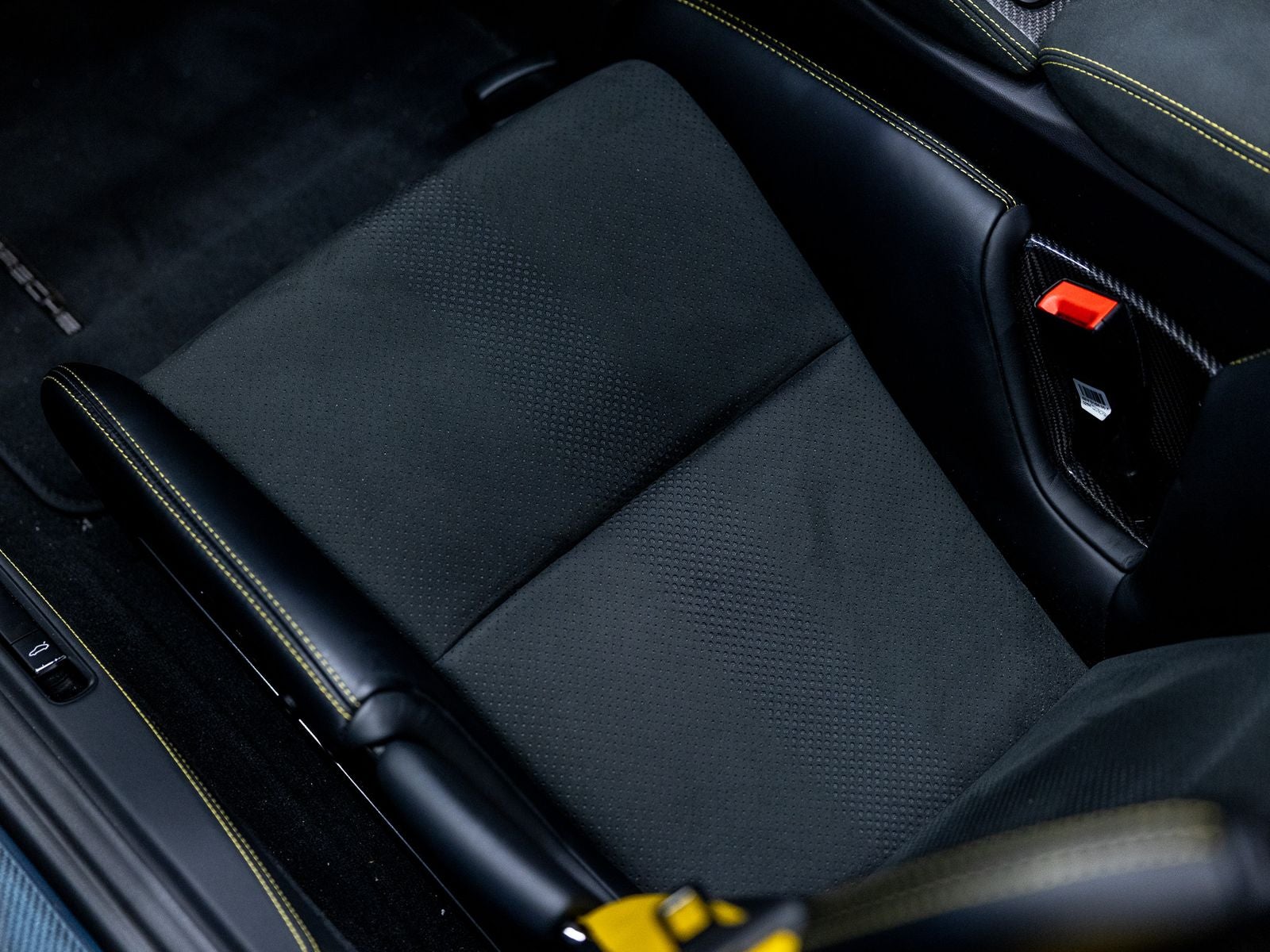 2025 Porsche 718 718 Spyder RS