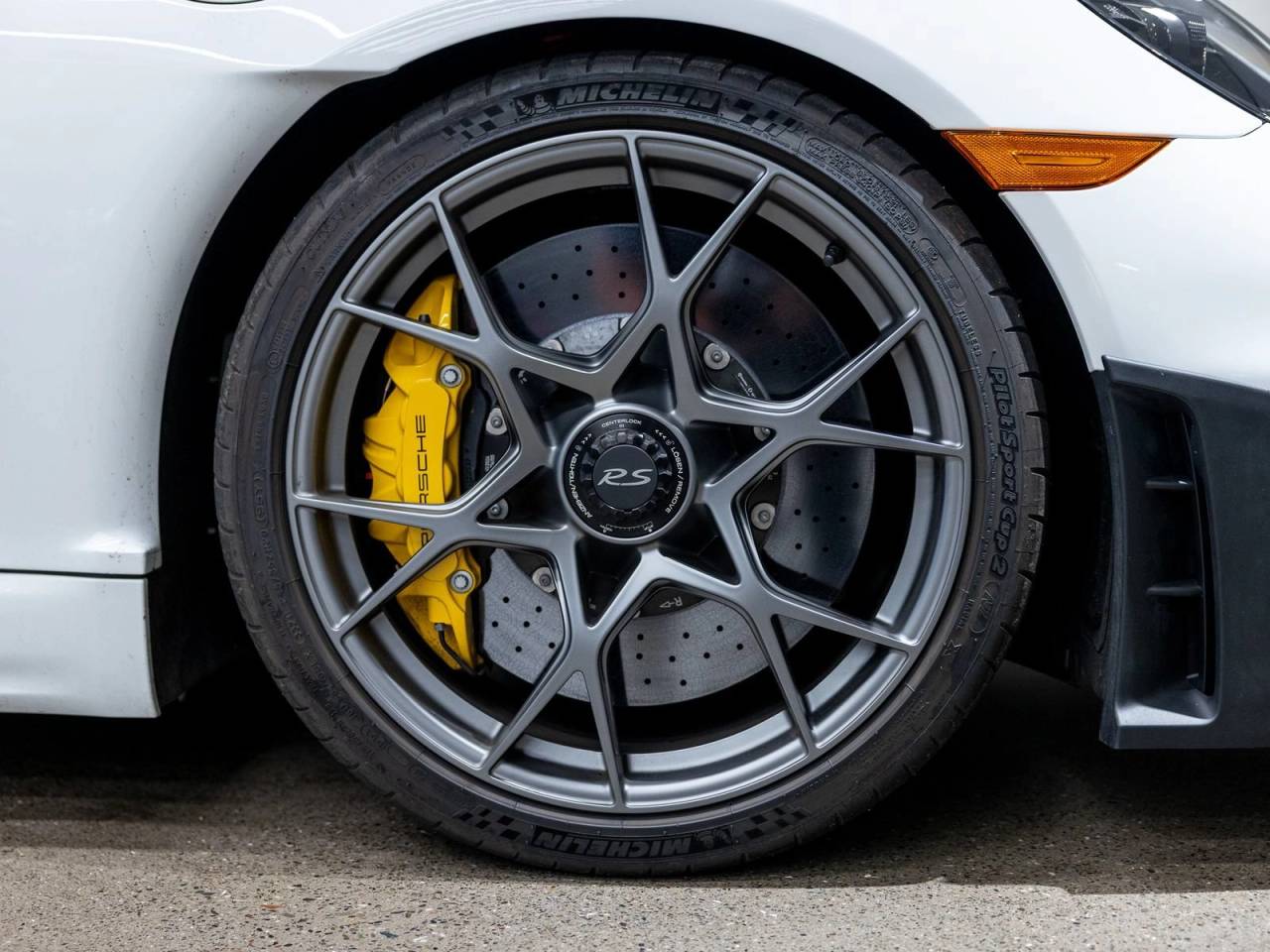 2025 Porsche 718 718 Spyder RS