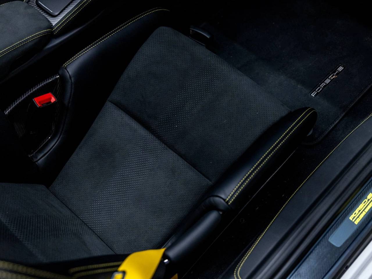 2025 Porsche 718 718 Spyder RS