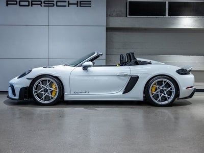 2025 Porsche 718 Spyder RS