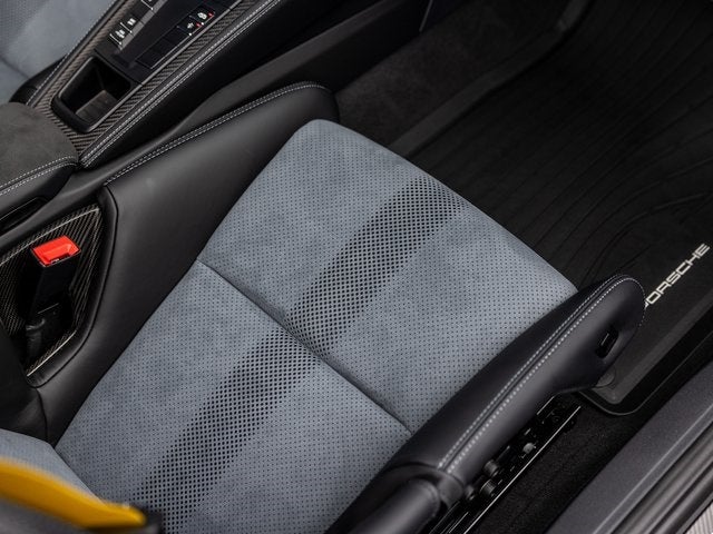 2025 Porsche 718 Spyder RS