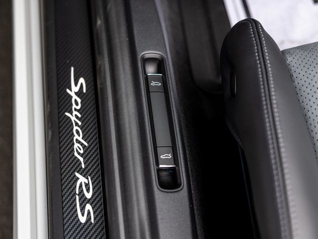 2025 Porsche 718 Spyder RS