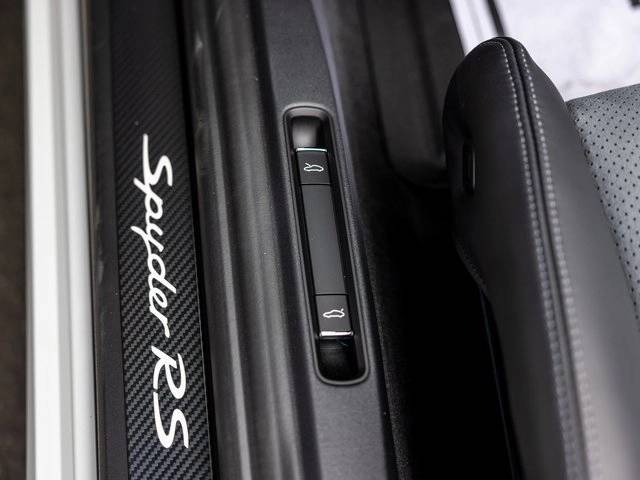 2025 Porsche 718 718 Spyder RS