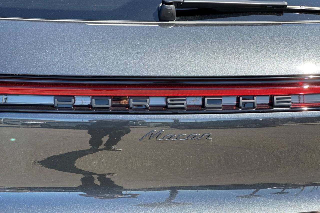 2025 Porsche Macan Macan