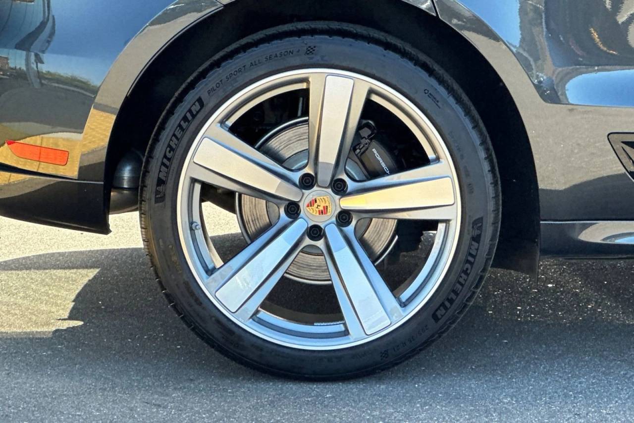 2025 Porsche Macan Macan