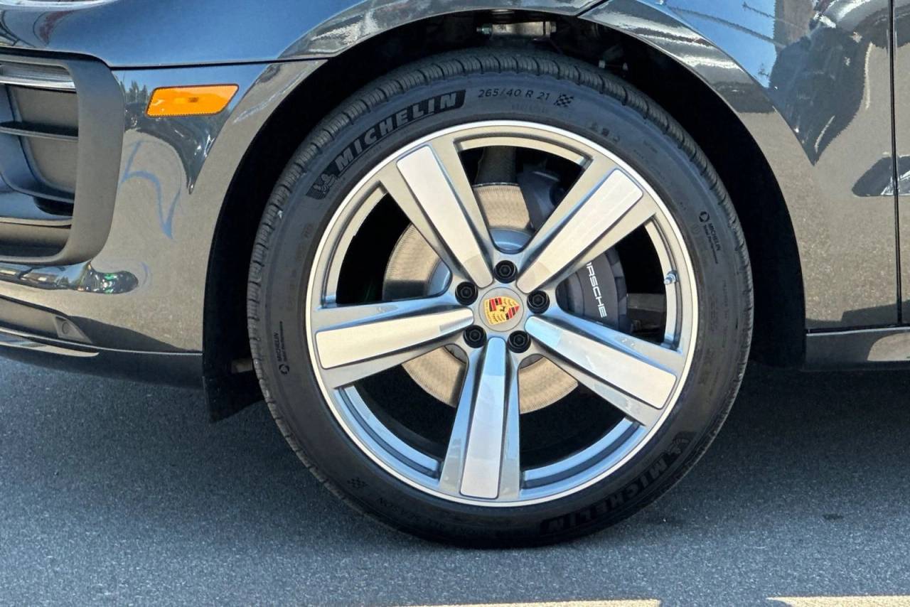 2025 Porsche Macan Macan