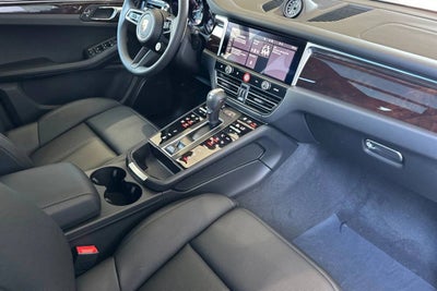 2025 Porsche Macan Macan