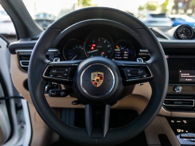 2026 Porsche Macan Macan