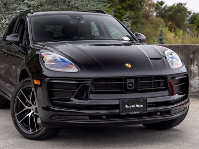 2026 Porsche Macan Base