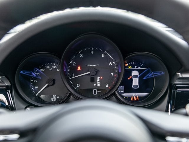 2026 Porsche Macan T
