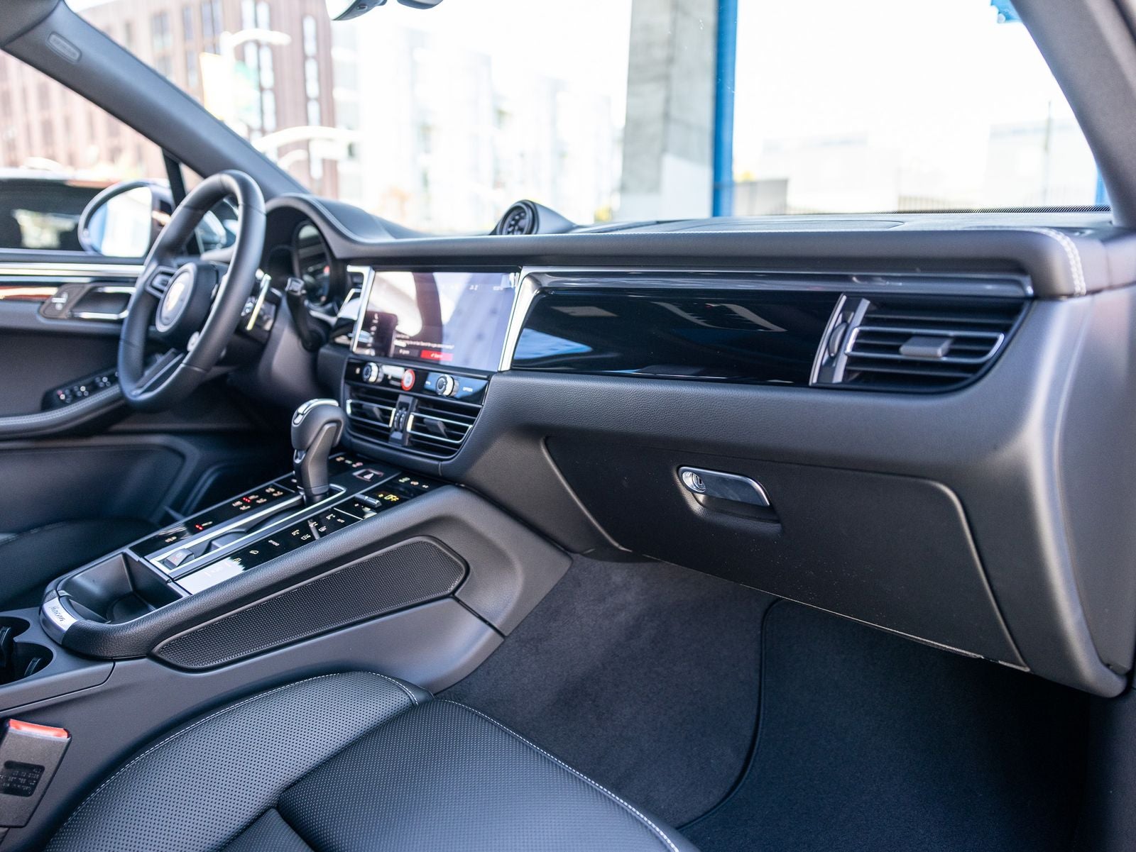 2026 Porsche Macan Macan T