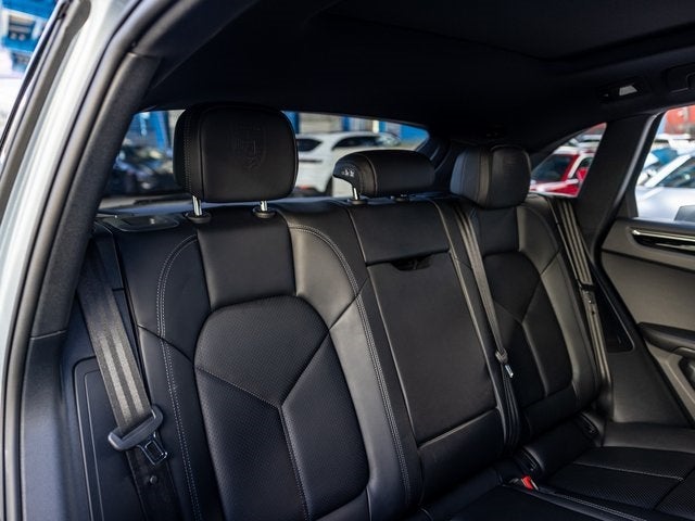 2025 Porsche Macan Macan