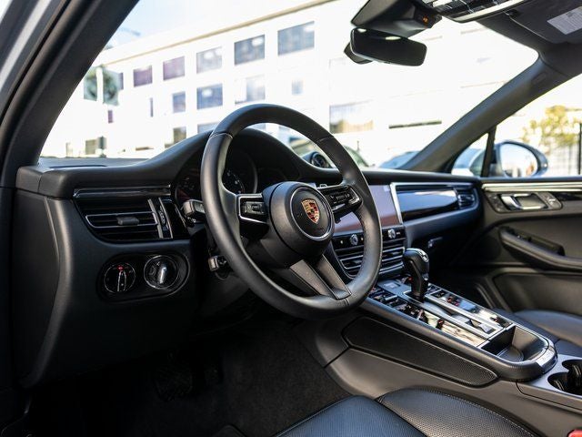 2025 Porsche Macan Macan