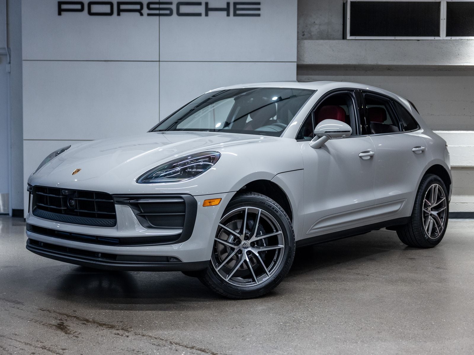 2026 Porsche Macan Macan