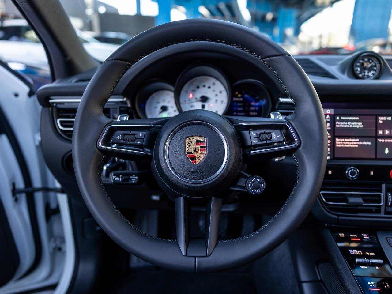 2026 Porsche Macan Macan