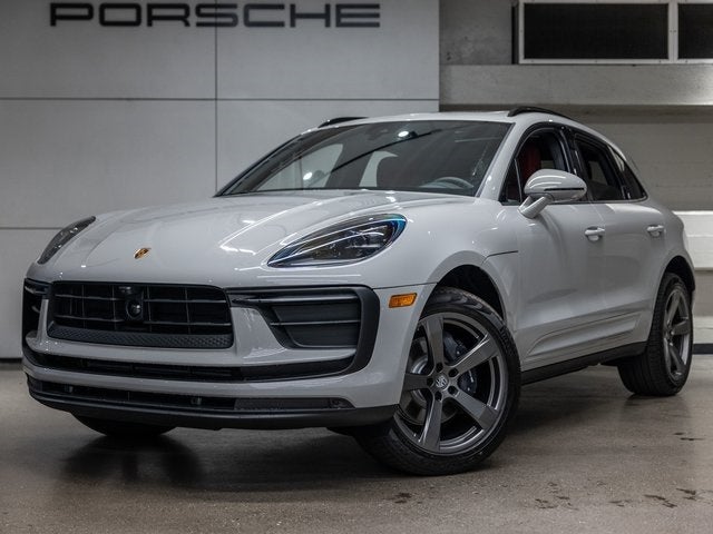 2026 Porsche Macan Base