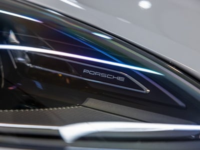 2026 Porsche Macan Base