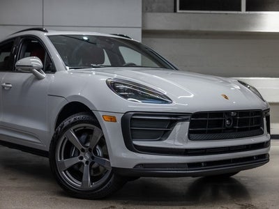 2026 Porsche Macan Base