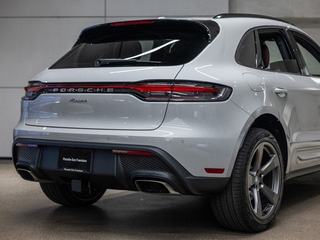 2026 Porsche Macan Base