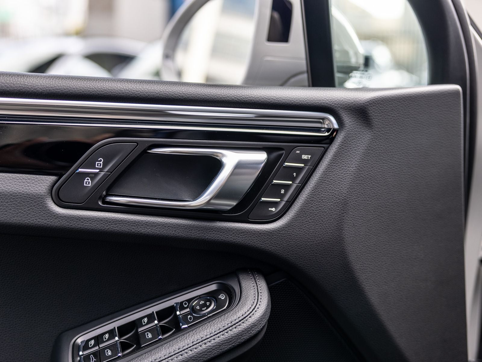 2026 Porsche Macan Base