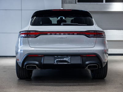 2026 Porsche Macan Base