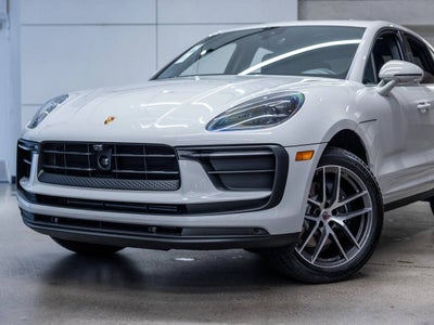 2026 Porsche Macan Base