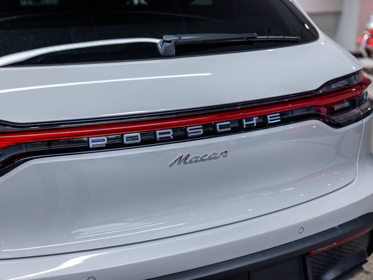 2026 Porsche Macan Base