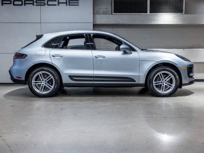 2025 Porsche Macan Base