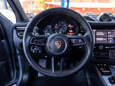 2025 Porsche Macan Macan