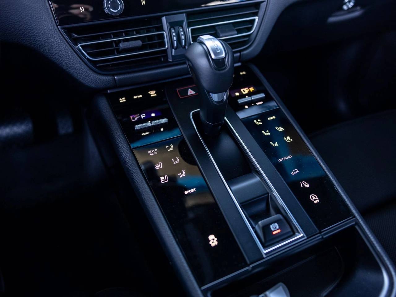 2025 Porsche Macan Macan