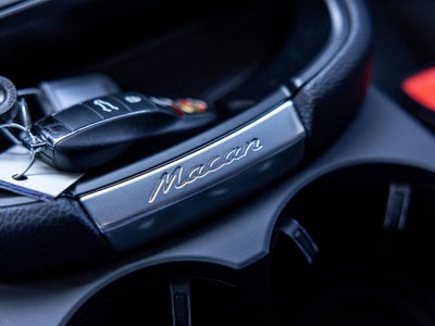 2025 Porsche Macan Macan