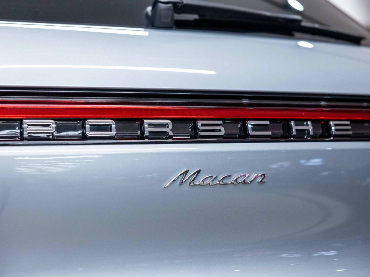 2025 Porsche Macan Macan